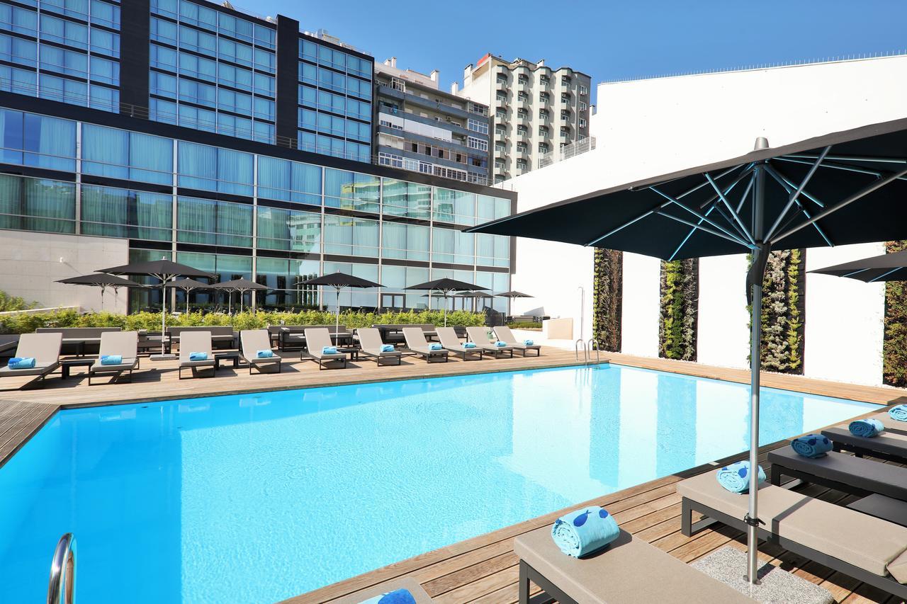 Hotel Iberostar Selection Lisboa Exteriér fotografie The swimming pool at the hotel