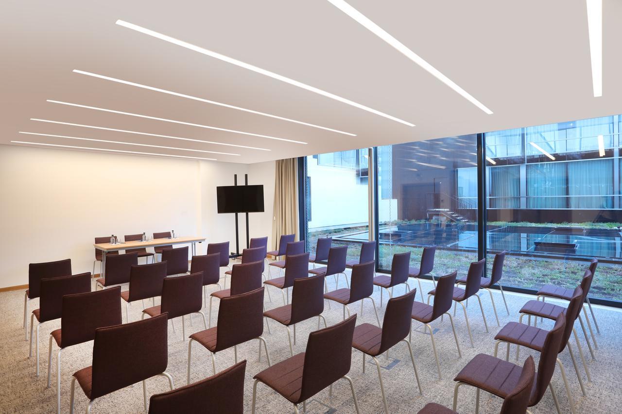 Hotel Iberostar Selection Lisboa Exteriér fotografie The interior of the conference centre