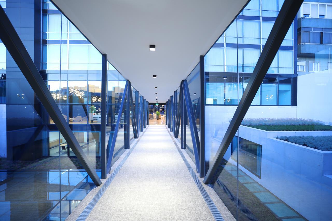 Hotel Iberostar Selection Lisboa Exteriér fotografie The Skywalk